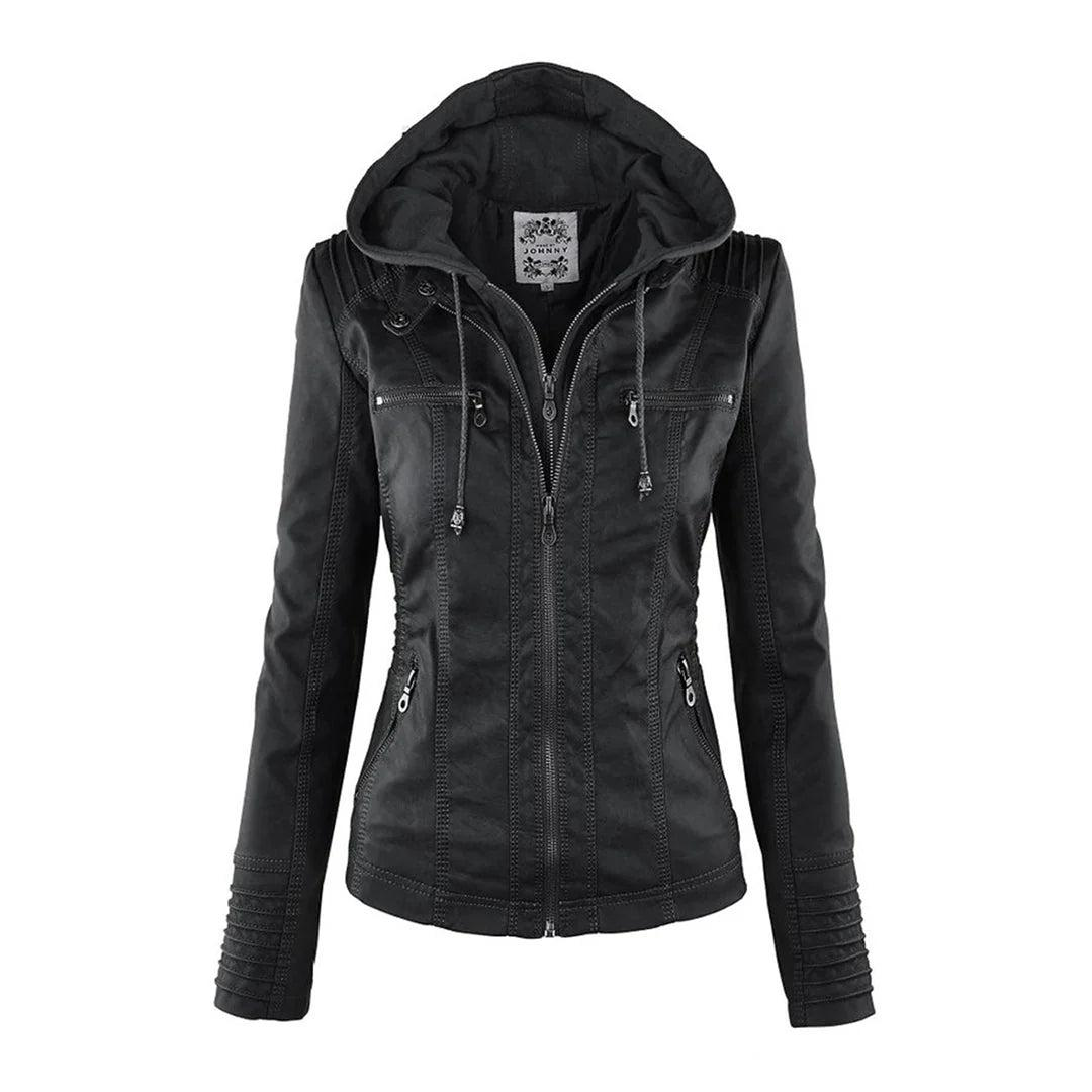 Chaqueta entallada negra con capucha ajustable, cordones, cierre frontal y bolsillos con cremallera en el pecho y los laterales.