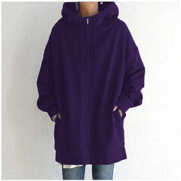 Sudadera oversize morada con cierre frontal de cremallera, capucha con cordón y puños ajustados.